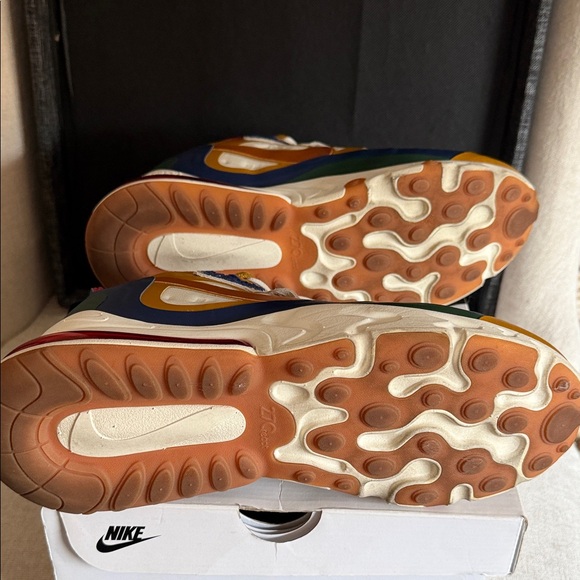 💝❤️Nike AIR MAX 270  Women's blue void/metallic gold. NIKE AIR MAX 270 REACT💝❤️ - Picture 8 of 16